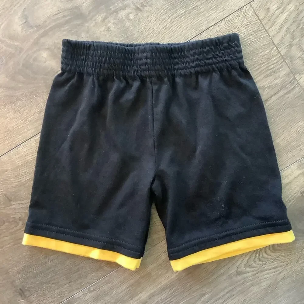 Batman Vintage Style T-Shirt and Shorts - Picture 4 of 6